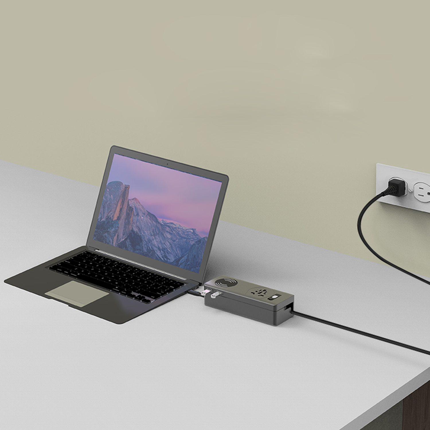 USB-C docking station socket with wireless charger (3)